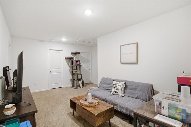 1055 S Depot Street, Seneca, SC 29678