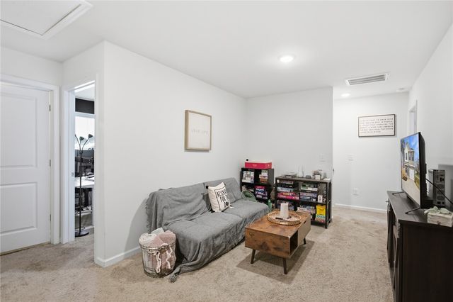 1055 S Depot Street, Seneca, SC 29678