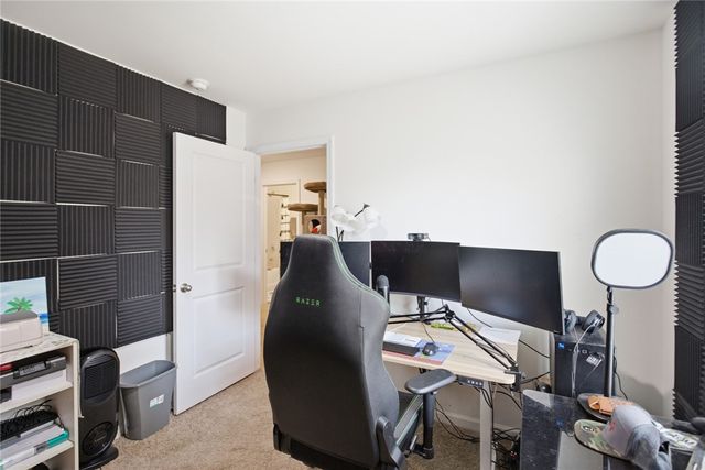 1055 S Depot Street, Seneca, SC 29678