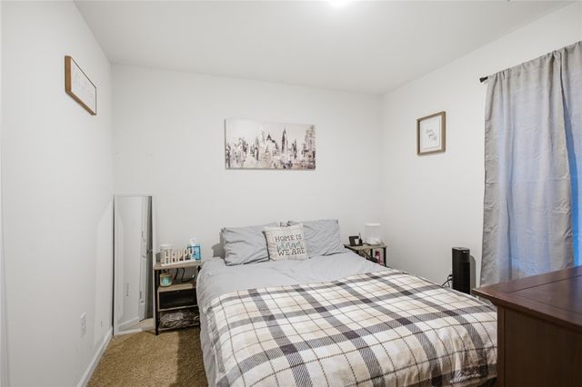 1055 S Depot Street, Seneca, SC 29678