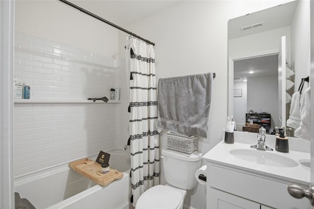 1055 S Depot Street, Seneca, SC 29678