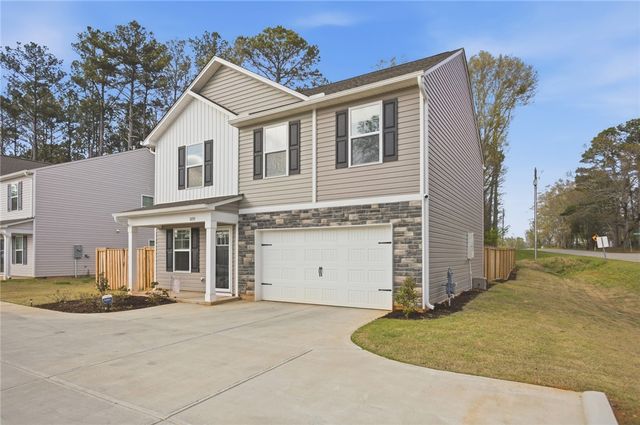 1055 S Depot Street, Seneca, SC 29678