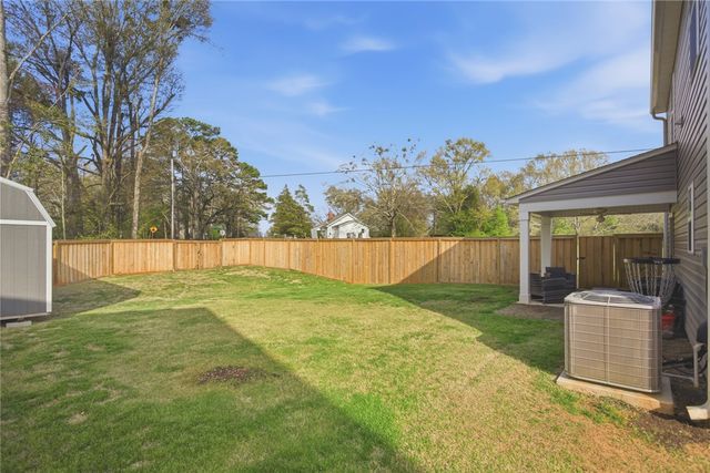 1055 S Depot Street, Seneca, SC 29678