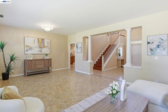 2631 Amatchi Ct, Tracy, CA 95304