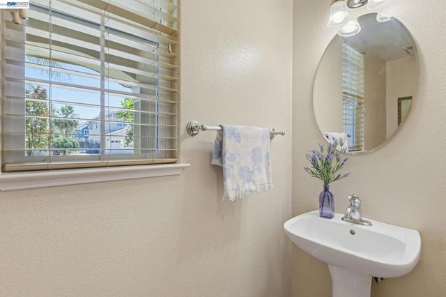 2631 Amatchi Ct, Tracy, CA 95304