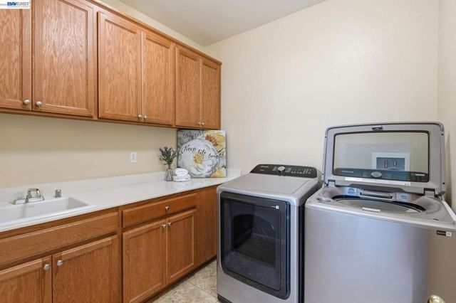 2631 Amatchi Ct, Tracy, CA 95304