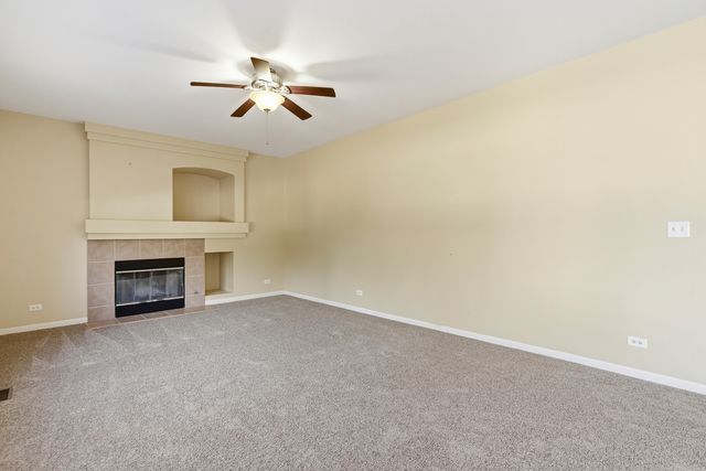 13817 Meadow Lane, Plainfield, IL 60544