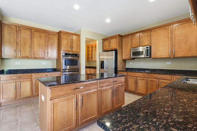 13817 Meadow Lane, Plainfield, IL 60544