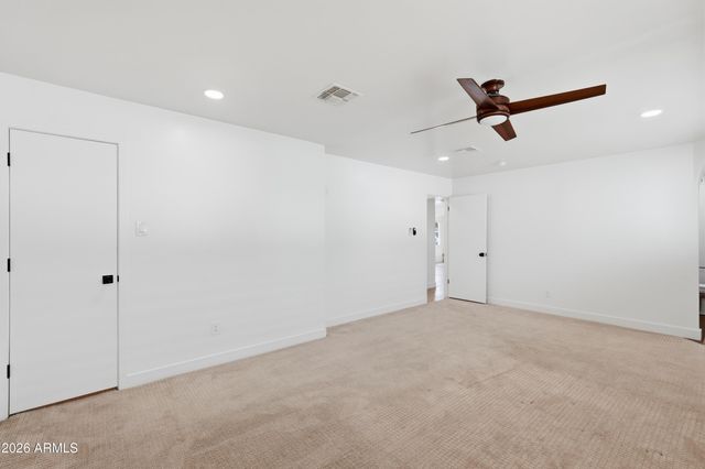 1 N COTTONWOOD Drive, Gilbert, AZ 85234
