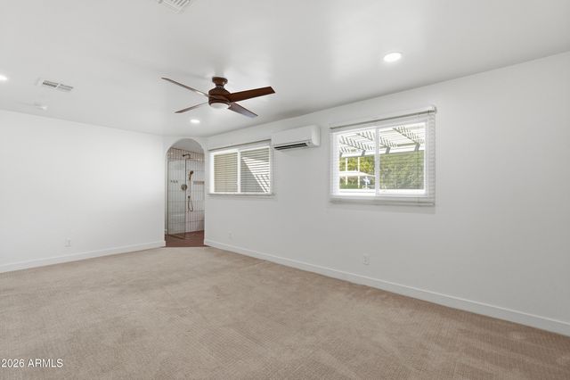 1 N COTTONWOOD Drive, Gilbert, AZ 85234