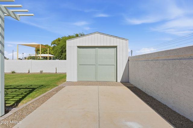 1 N COTTONWOOD Drive, Gilbert, AZ 85234