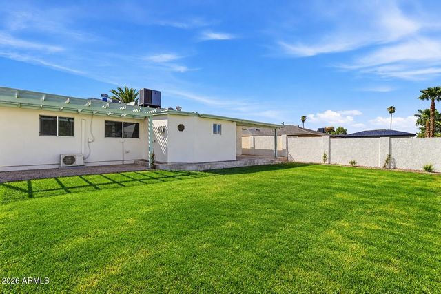 1 N COTTONWOOD Drive, Gilbert, AZ 85234