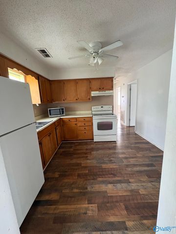 21045 Myrtlewood Drive, Athens, AL 35614