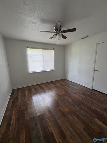 21045 Myrtlewood Drive, Athens, AL 35614