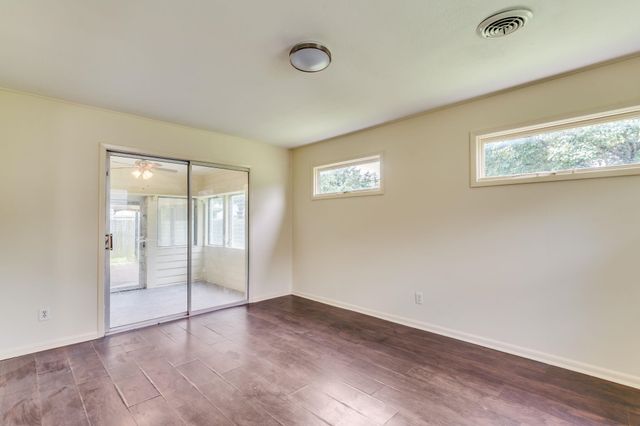 1737 Drollinger St, Wichita, KS 67218