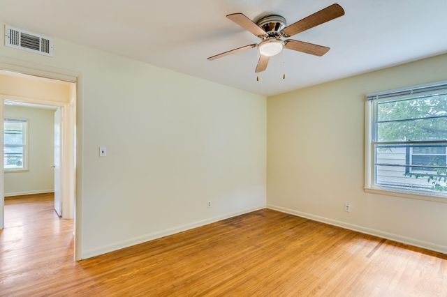 1737 Drollinger St, Wichita, KS 67218