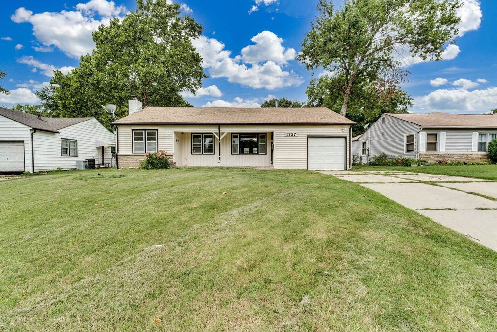 1737 Drollinger St, Wichita, KS 67218