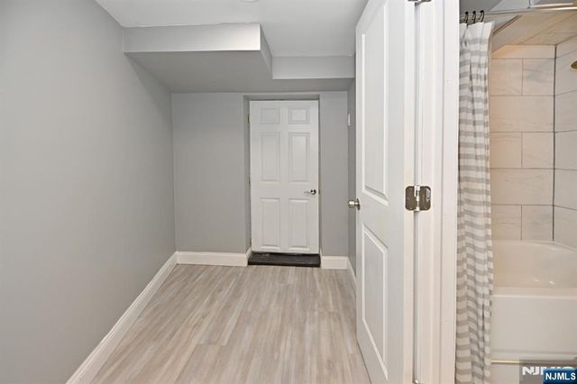 221 Lakeview Drive, Ridgewood, NJ 07450