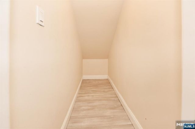 221 Lakeview Drive, Ridgewood, NJ 07450