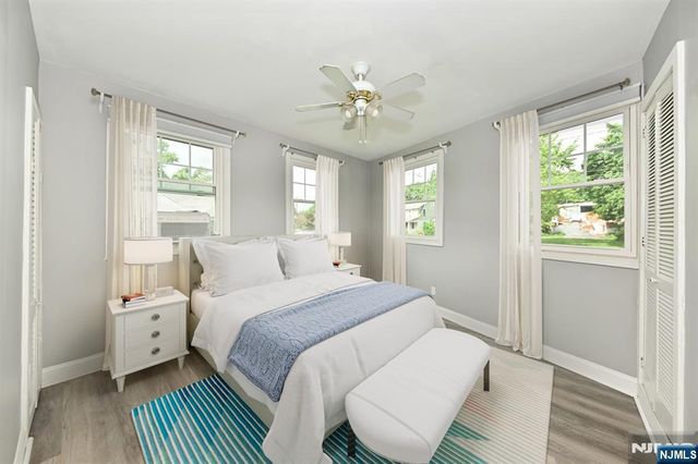 221 Lakeview Drive, Ridgewood, NJ 07450