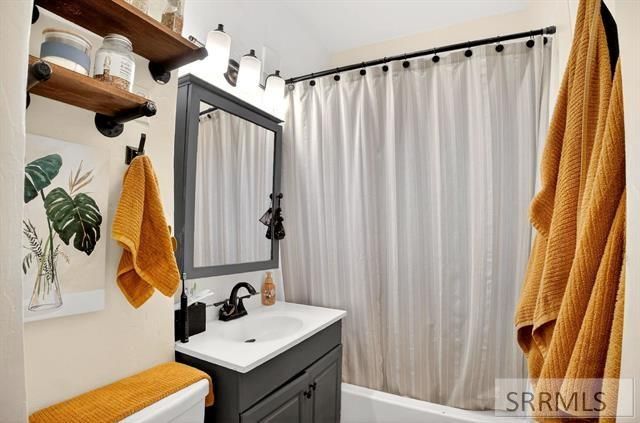 1240 N Arthur Avenue, Pocatello, ID 83204