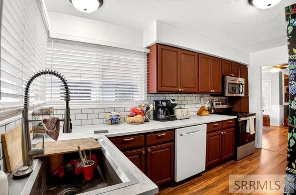 Image 11 of property listing at 1240 N Arthur Avenue, Pocatello, ID 83204