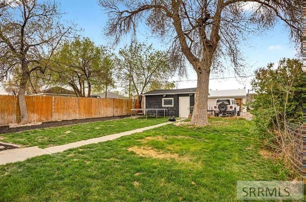 Image 28 of property listing at 1240 N Arthur Avenue, Pocatello, ID 83204