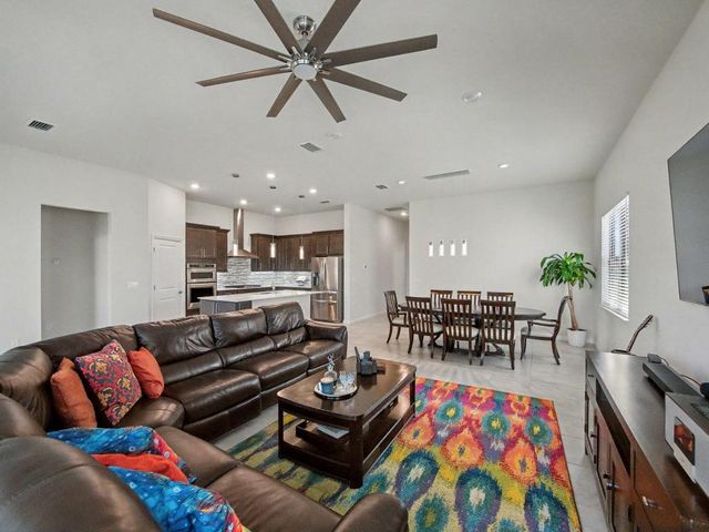 623 SE Villandry Way, Port St. Lucie, Port St Lucie, FL 34984