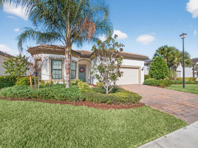 623 SE Villandry Way, Port St. Lucie, Port St Lucie, FL 34984