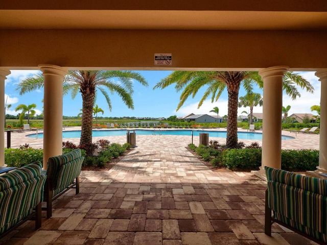 623 SE Villandry Way, Port St. Lucie, Port St Lucie, FL 34984