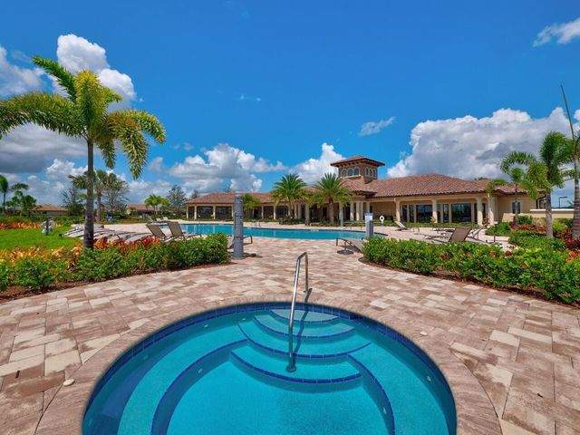 623 SE Villandry Way, Port St. Lucie, Port St Lucie, FL 34984