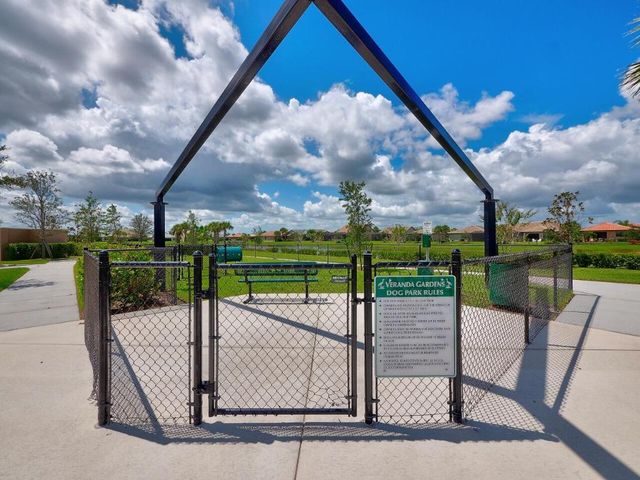 623 SE Villandry Way, Port St. Lucie, Port St Lucie, FL 34984