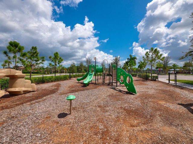 623 SE Villandry Way, Port St. Lucie, Port St Lucie, FL 34984