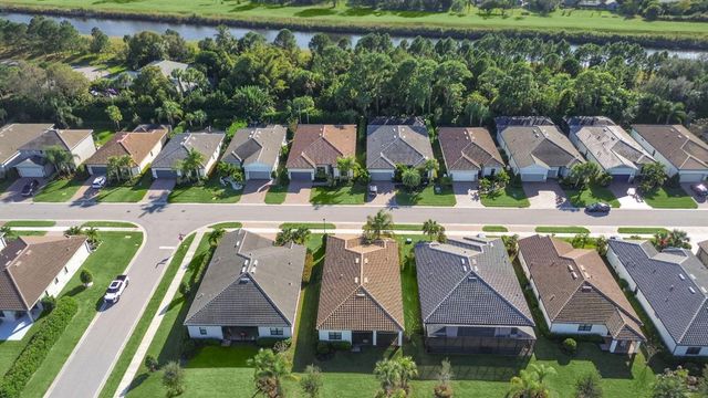 623 SE Villandry Way, Port St. Lucie, Port St Lucie, FL 34984