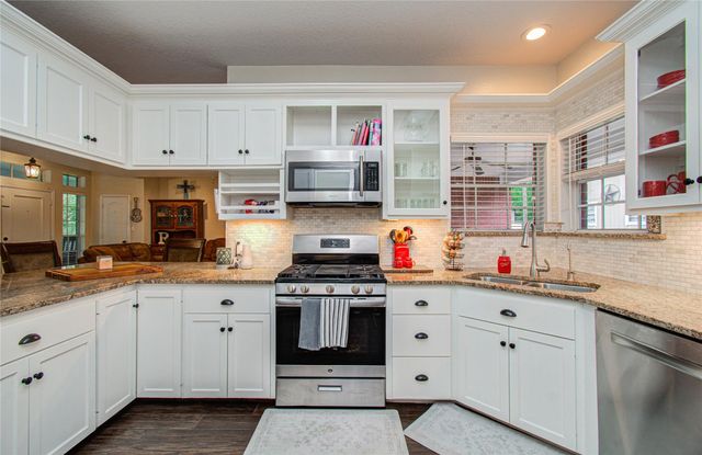 9501 Gene Street, Needville, TX 77461
