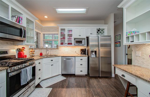 9501 Gene Street, Needville, TX 77461