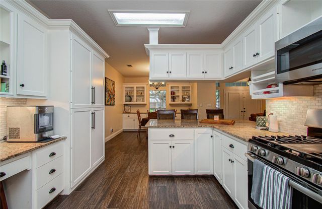 9501 Gene Street, Needville, TX 77461