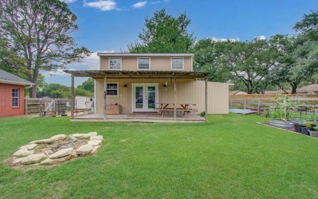 9501 Gene Street, Needville, TX 77461