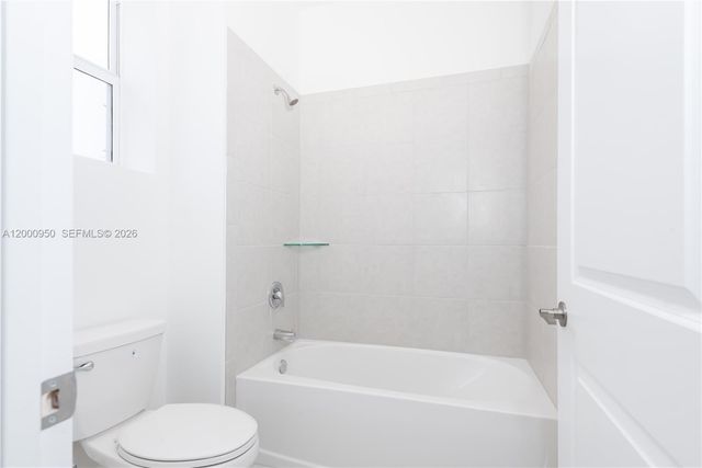2636 SE 8th Ct, Homestead, FL 33035