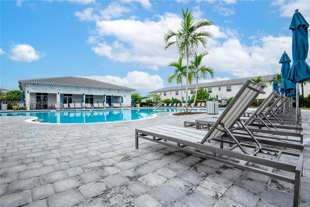 2636 SE 8th Ct, Homestead, FL 33035