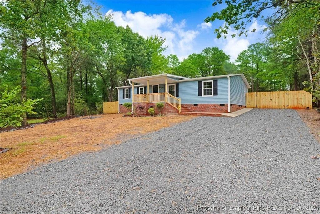 34 Andrea Court, Sanford, NC 27332 — photo 2
