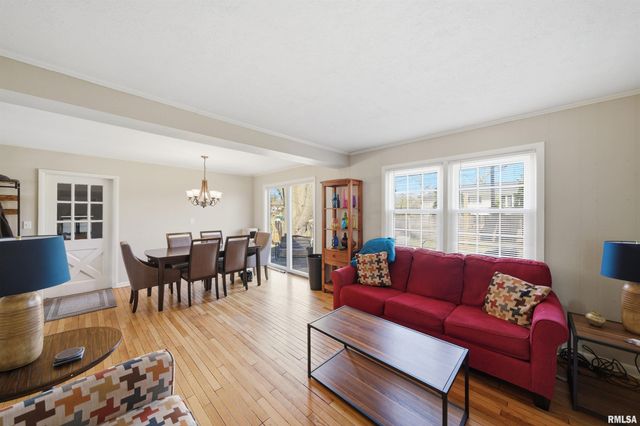 5702 N BILTMORE Avenue, Peoria, IL 61614