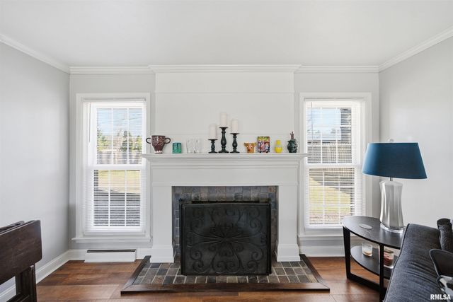 5702 N BILTMORE Avenue, Peoria, IL 61614