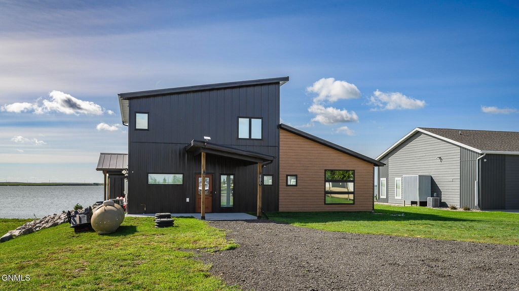 150 Prairie Sands Drive, Dawson, ND 58428 photo 3
