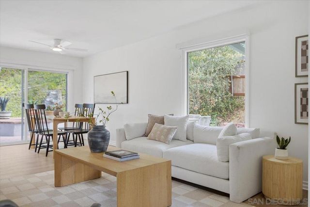 6783 Robbins Way, San Diego, CA 92122