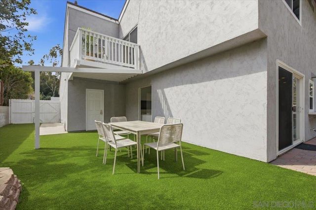 6783 Robbins Way, San Diego, CA 92122