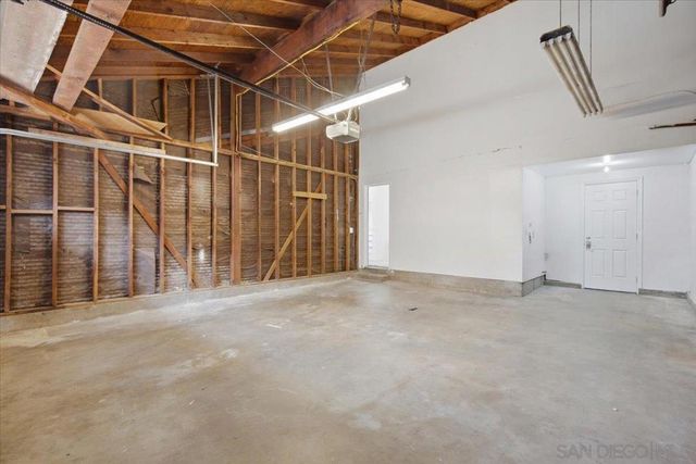 6783 Robbins Way, San Diego, CA 92122