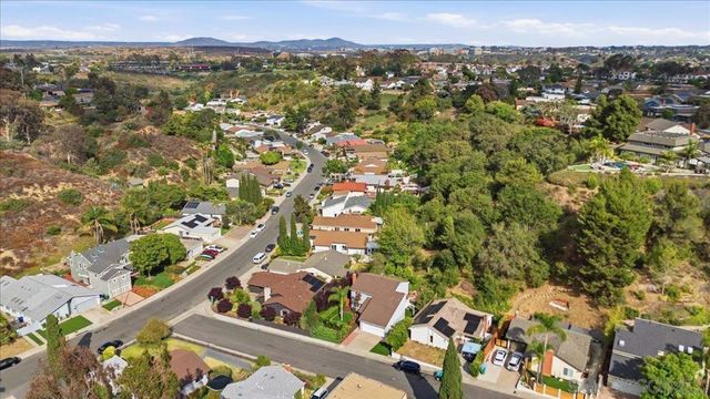 6783 Robbins Way, San Diego, CA 92122
