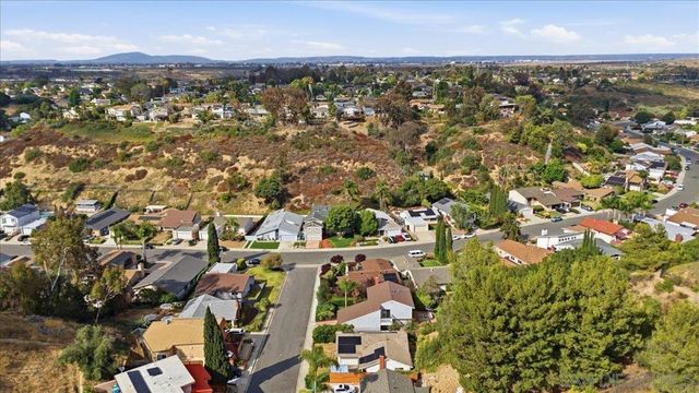 6783 Robbins Way, San Diego, CA 92122