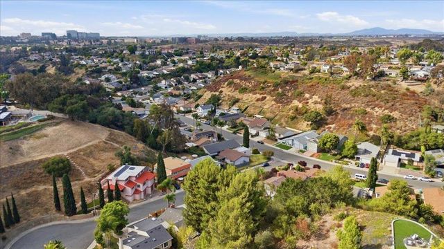 6783 Robbins Way, San Diego, CA 92122